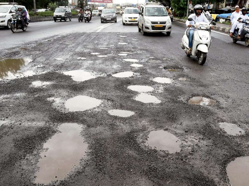 शहरातील खराब रस्त्यांच्या बाबतीतही पोलिसांकडून कारवाईची अपेक्षा