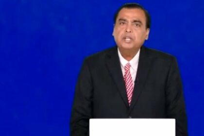 Jio यूजर्ससाठी मुकेश अंबानींची मोठी घोषणा ! 100 GB पर्यंत मिळणार मोफत स्टोरेज