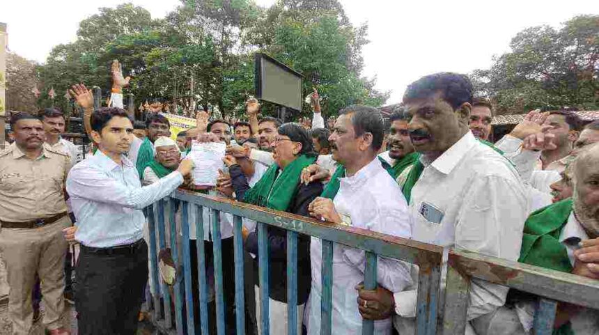 खाजगी जागेतील एपीएमसी मार्केट सरकारी जागेत स्थलांतरित करण्याची मागणी