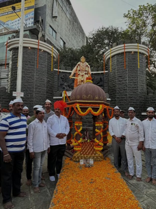 छत्रपती धर्मवीर संभाजी महाराजांचा राज्याभिषेक सोहळा मोठ्या जल्लोषात साजरा